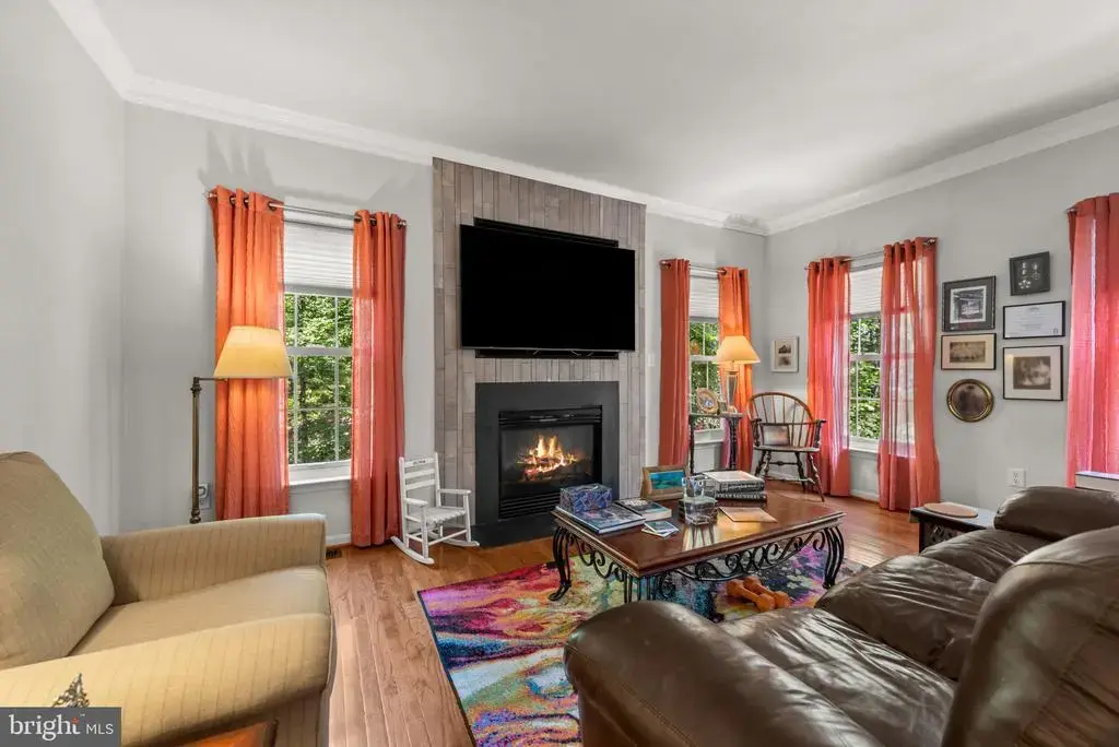 101 Milton Ave, FALLSTON