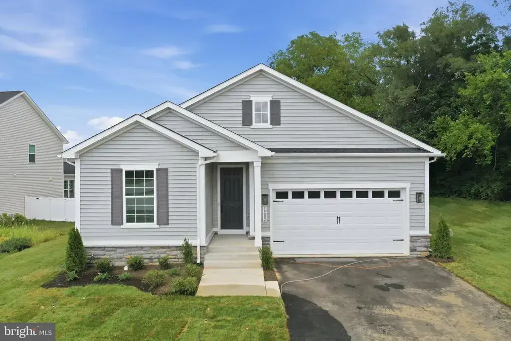 19004 Amesbury Rd, HAGERSTOWN
