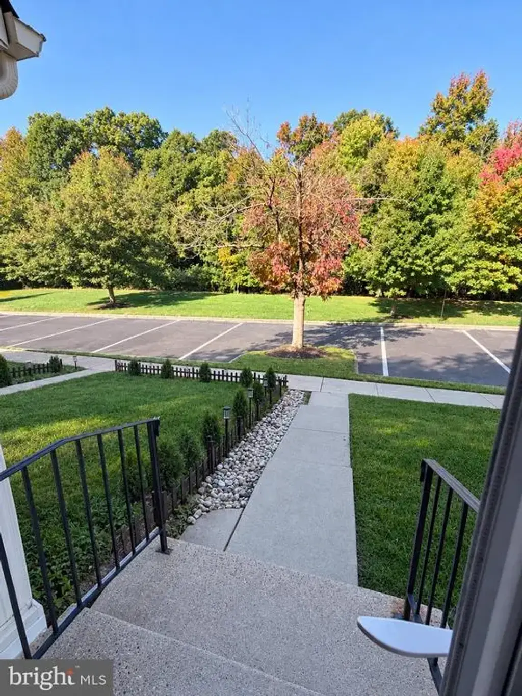 31 Dunmoor Ct S, HAMILTON