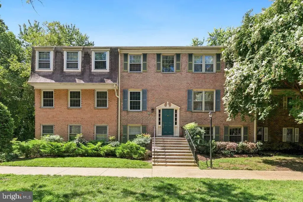 6012 Westchester Park Dr #102, COLLEGE PARK