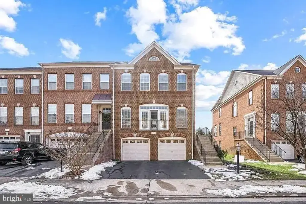24689 Siltstone Sq, ALDIE