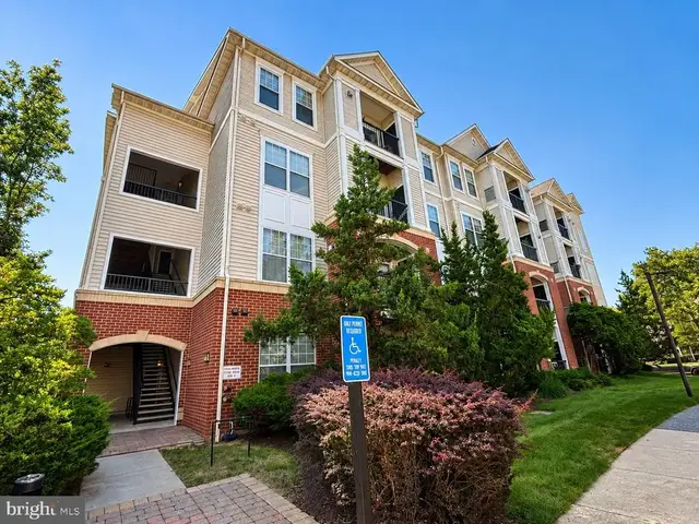 11350 Aristotle Dr #7-103, Fairfax