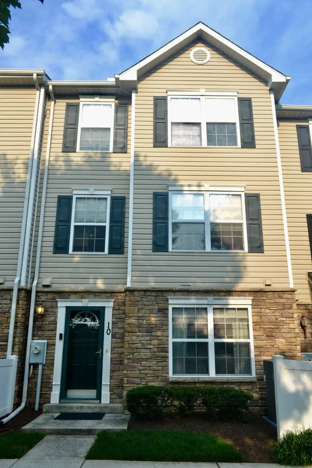 6488 Cornwall Dr #10, ELDERSBURG