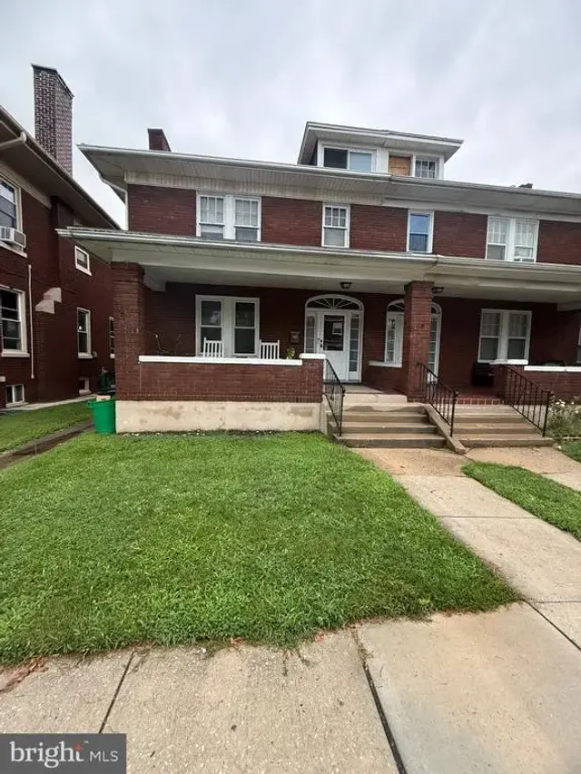 109 W Cottage Pl, York