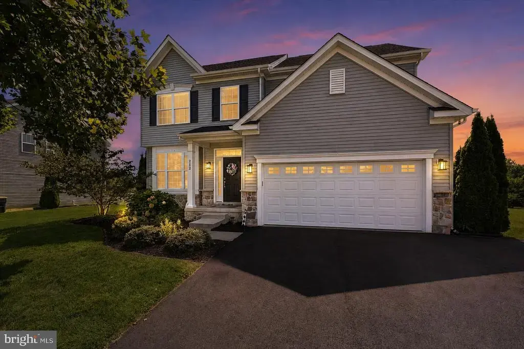 212 Saffron Cir, MIDDLETOWN
