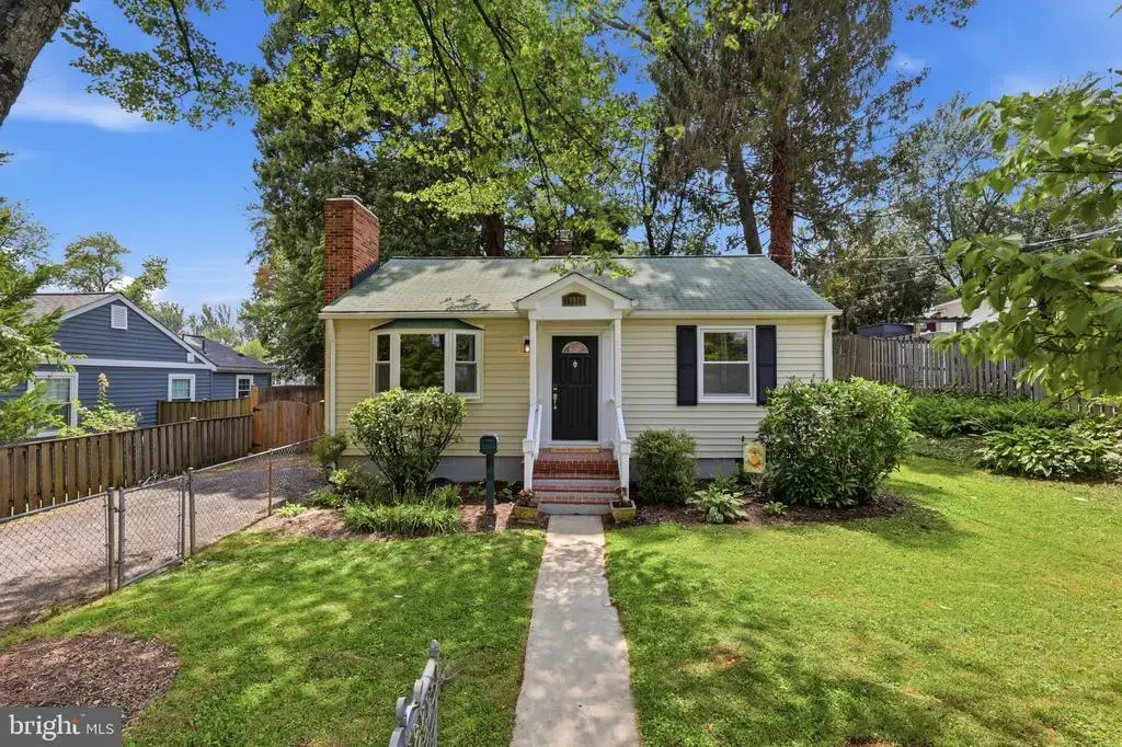 10925 Milburn St, FAIRFAX