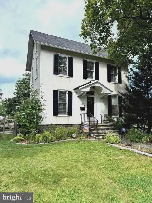 176 N Ambler St, Quakertown