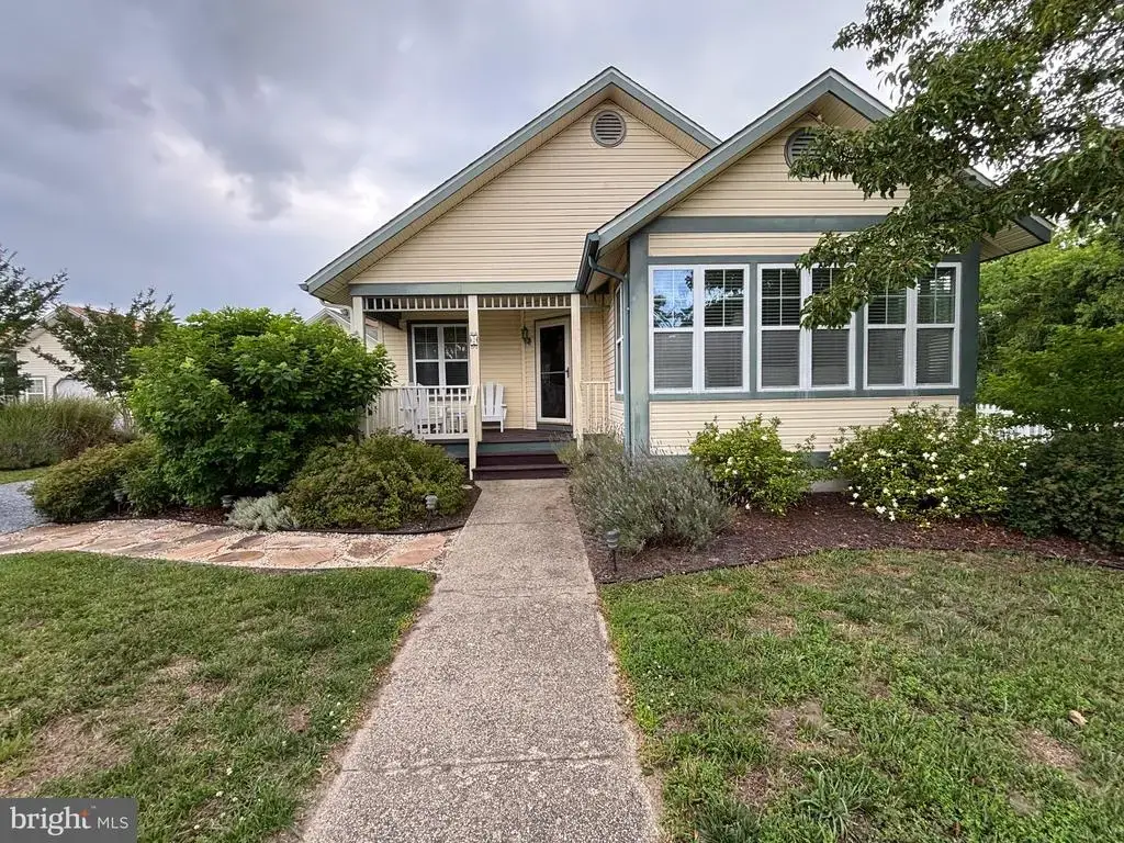 2 Torie Jordan Ct, OCEAN VIEW