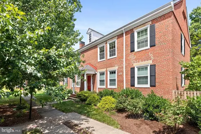3441 S Stafford St #b2, Arlington