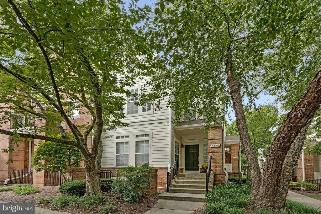 1326 Garden Cir #314, RESTON