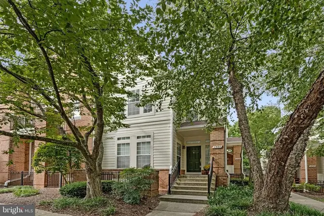 1326 Garden Cir #314, Reston
