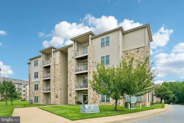 1000 Fountainview Cir #1411, Newark