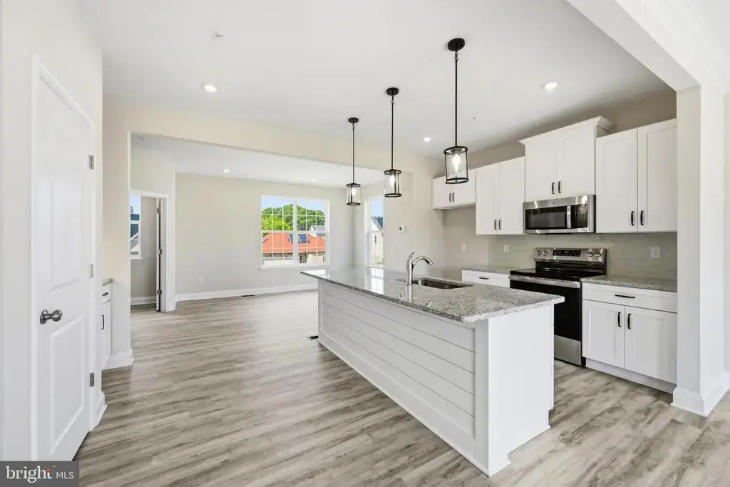 243 Briarwood Cir, DENTON