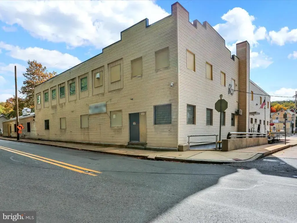 11 Main St, MOHNTON