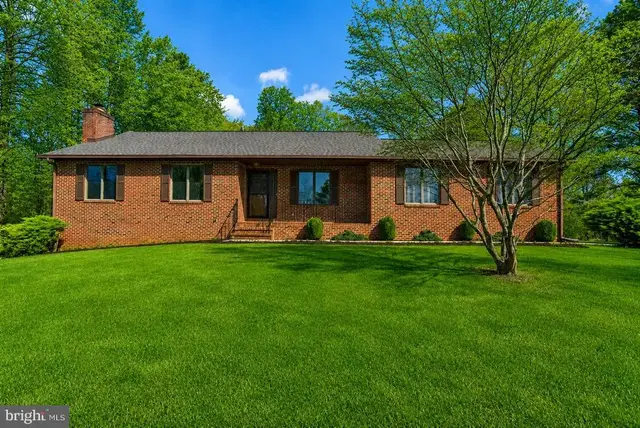 17082 Prince Frederick Rd, Hughesville