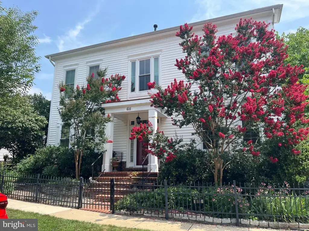 611 Pleasant Dr, ROCKVILLE