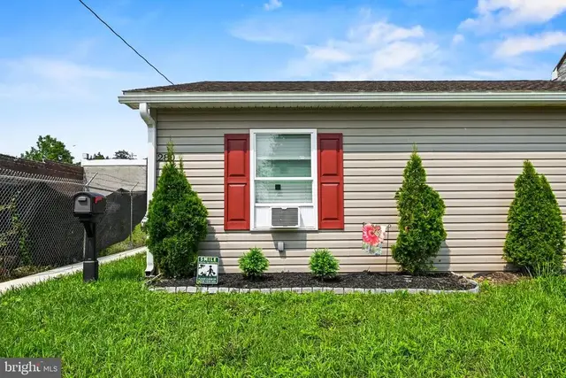 280 Cottage Hill Rd, York