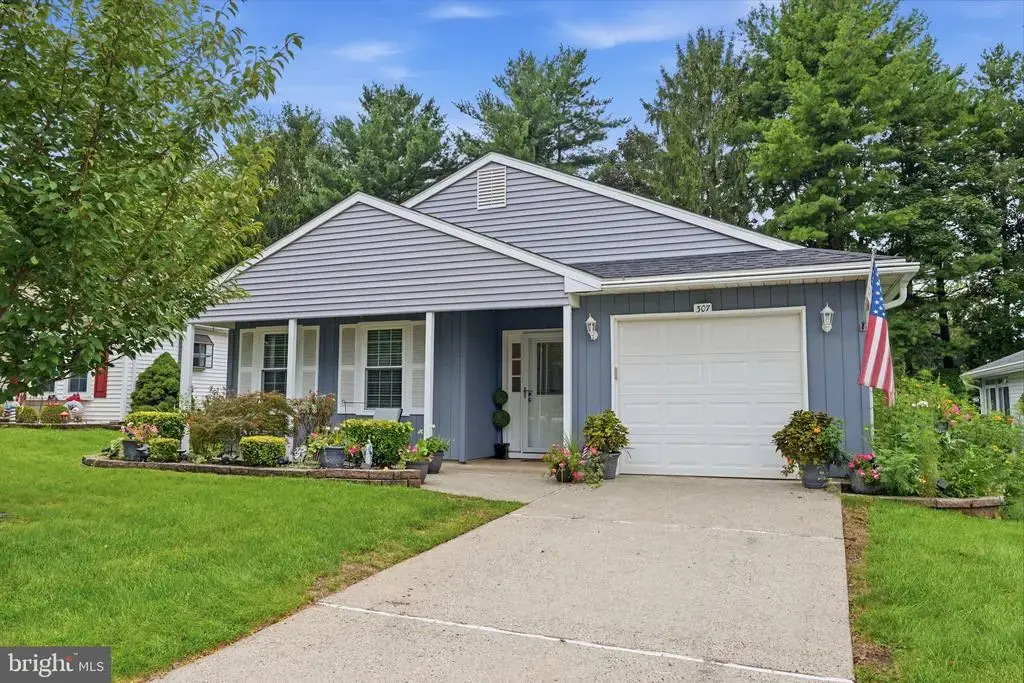 307 Hilltop Ln E, COLUMBUS
