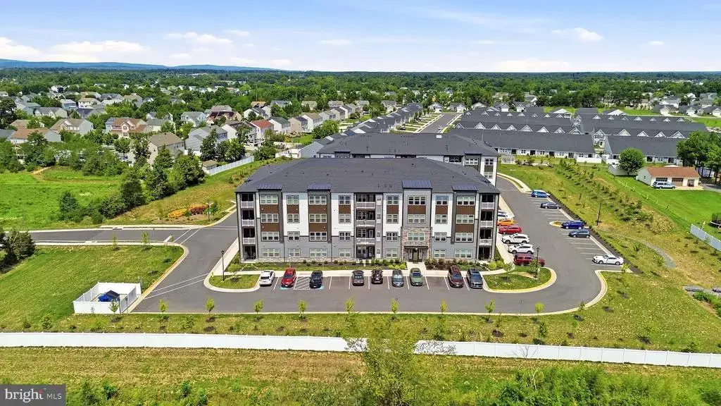 151 Mccormick #203, WINCHESTER
