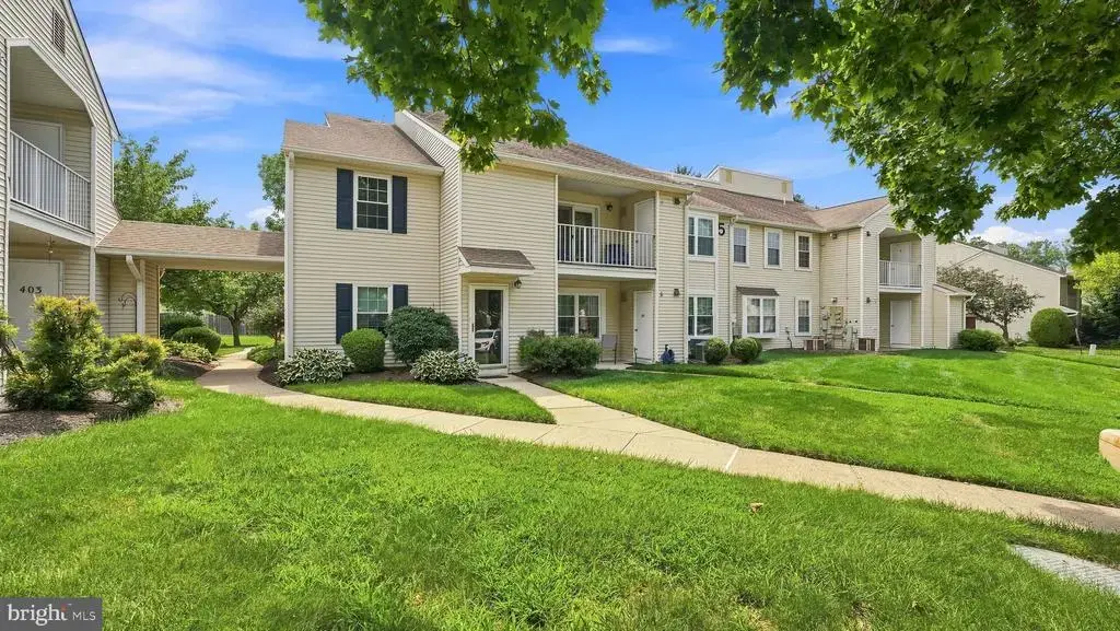 508 Steamboat Sta, SOUTHAMPTON