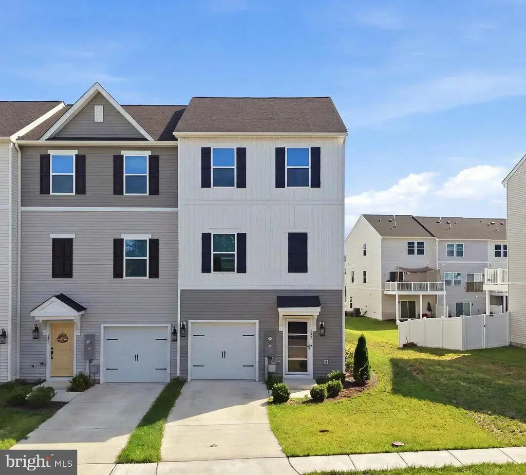 195 Truth Way, MARTINSBURG