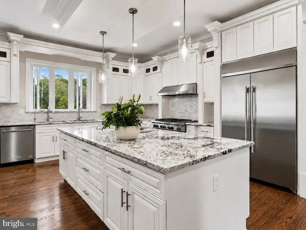 12107 Glen Mill Rd, POTOMAC