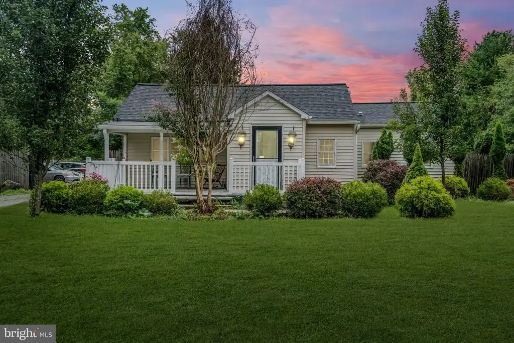 247 Friendship Rd, CRANBURY