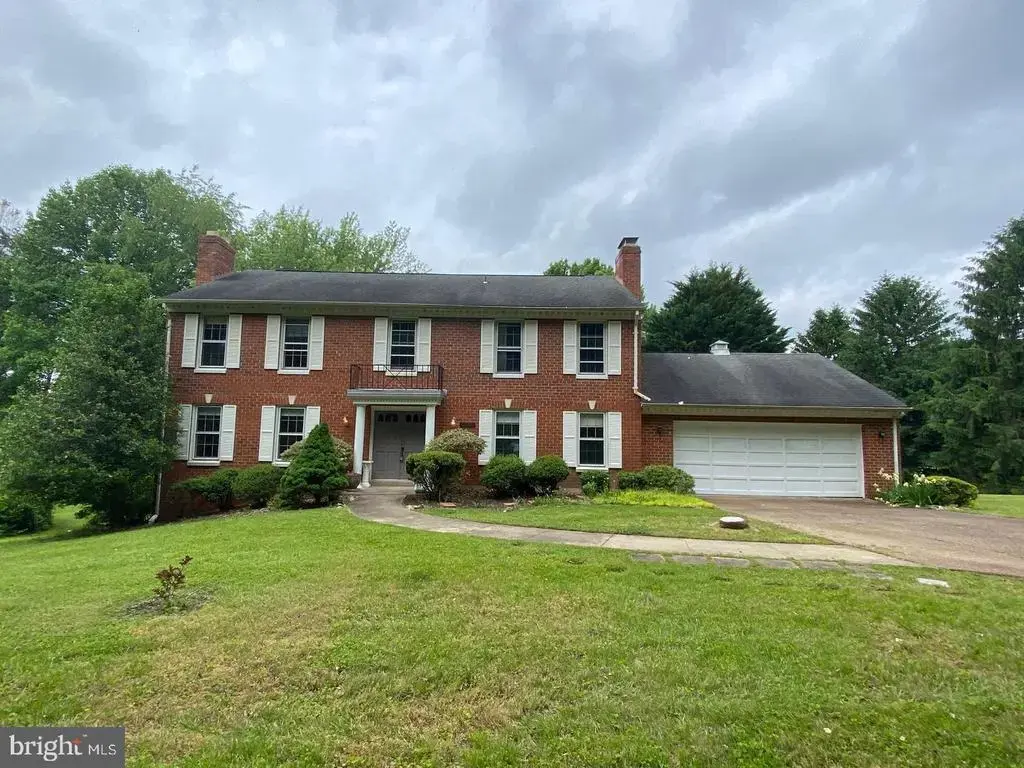 330 River Bend Rd, GREAT FALLS
