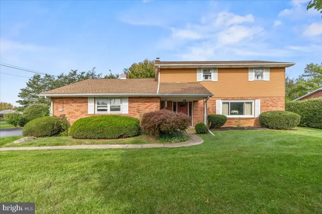 3073 W Oak St, LEBANON