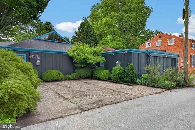 175 N Concord St, Lancaster