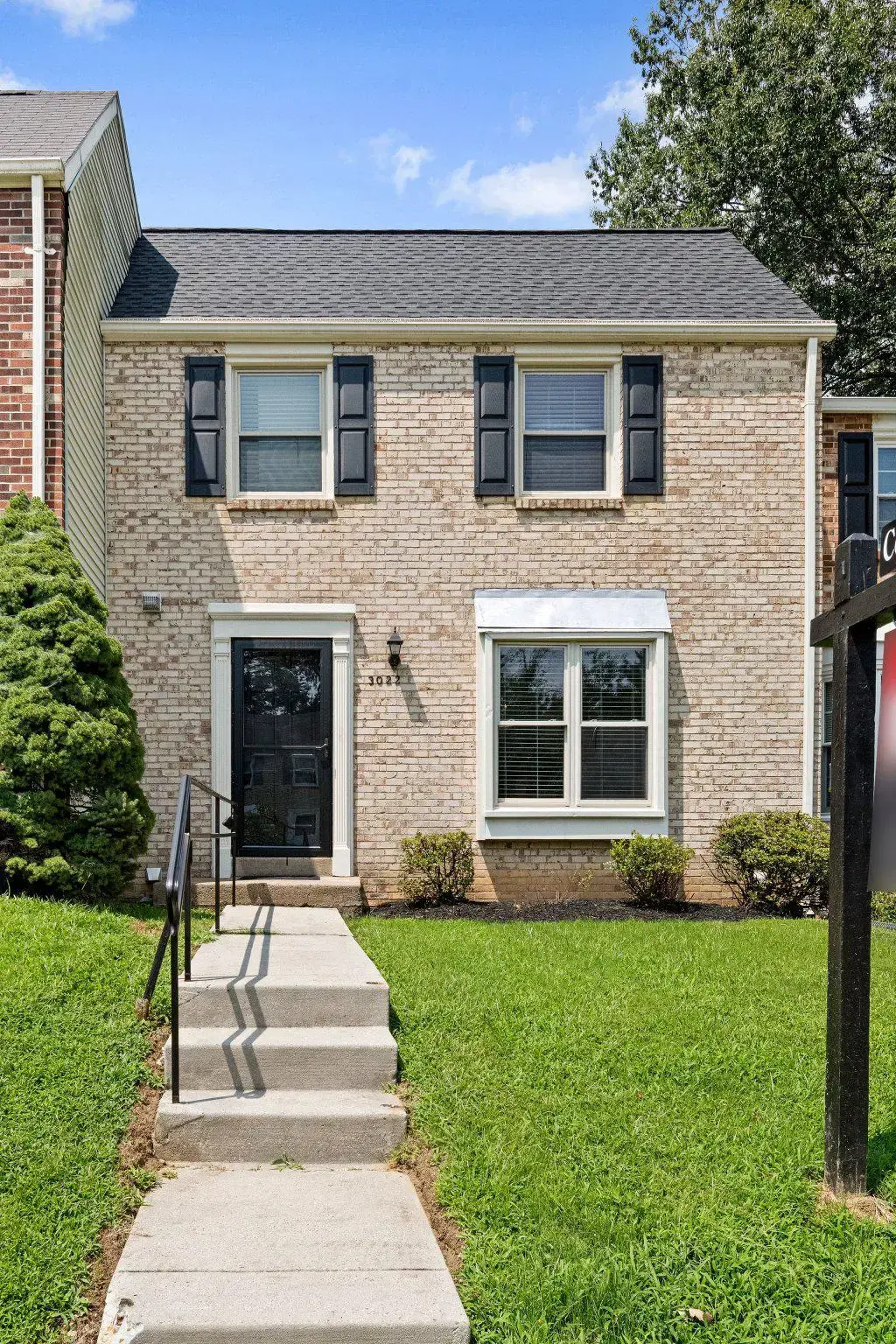 3022 Ellenwood Dr, FAIRFAX