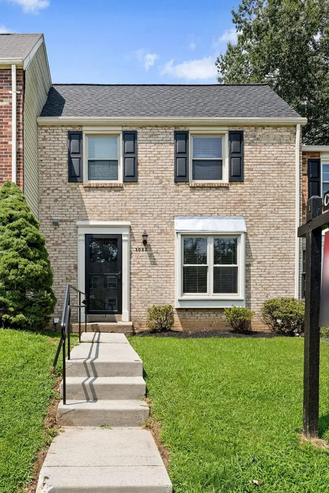 3022 Ellenwood Dr, Fairfax