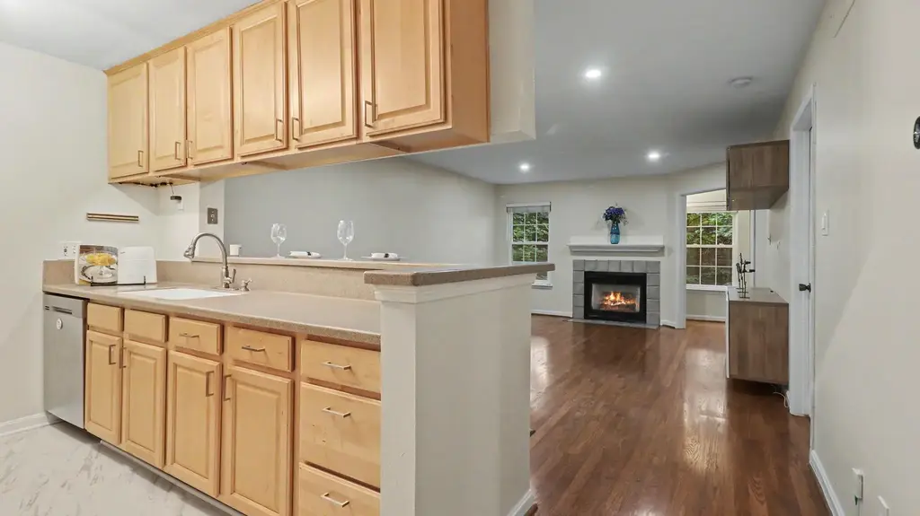 3311 Wyndham Cir #2191, ALEXANDRIA
