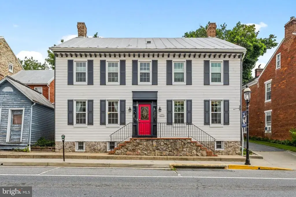 113 E Main St, EMMITSBURG