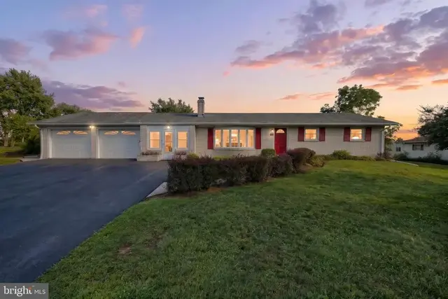 950 Frederick Pike, Littlestown