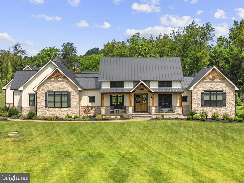 144 Robinson Dr, WINCHESTER