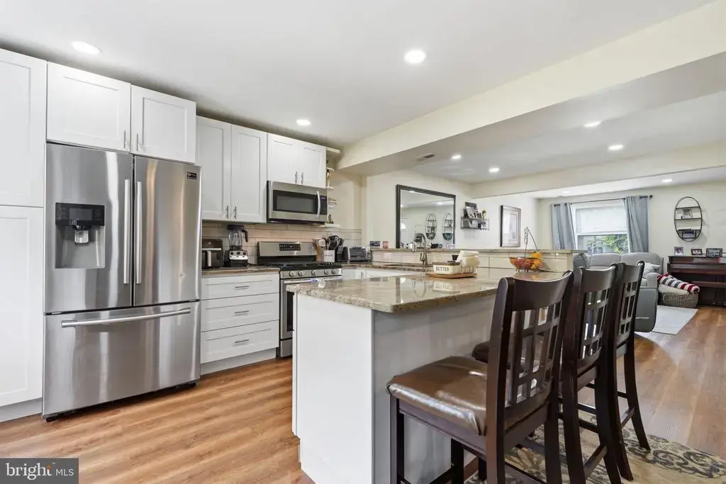 13073 Townsend Rd, PHILADELPHIA