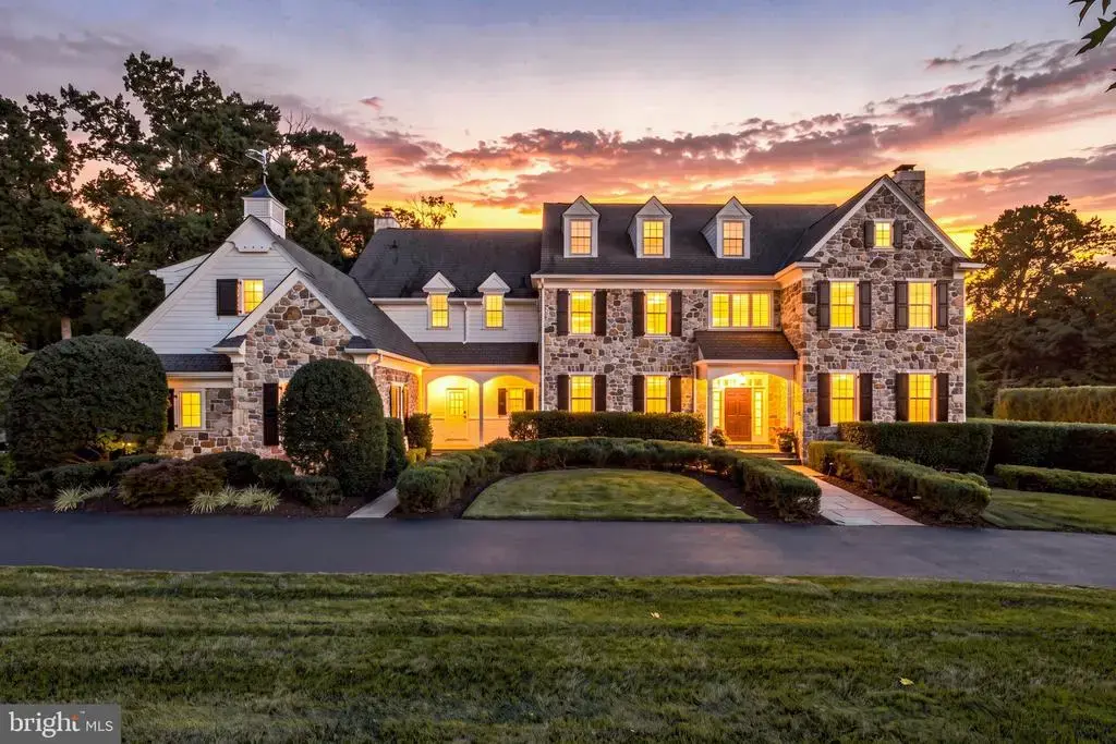 72 Farrier Ln, NEWTOWN SQUARE