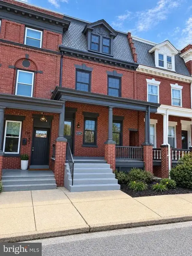 530 Park Ave, Lancaster