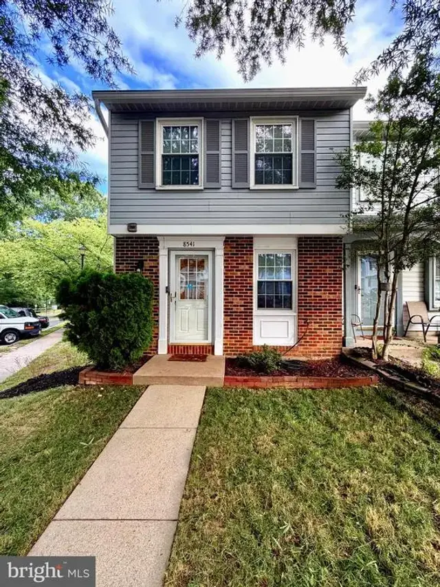 8541 Blue Rock Ln, Lorton