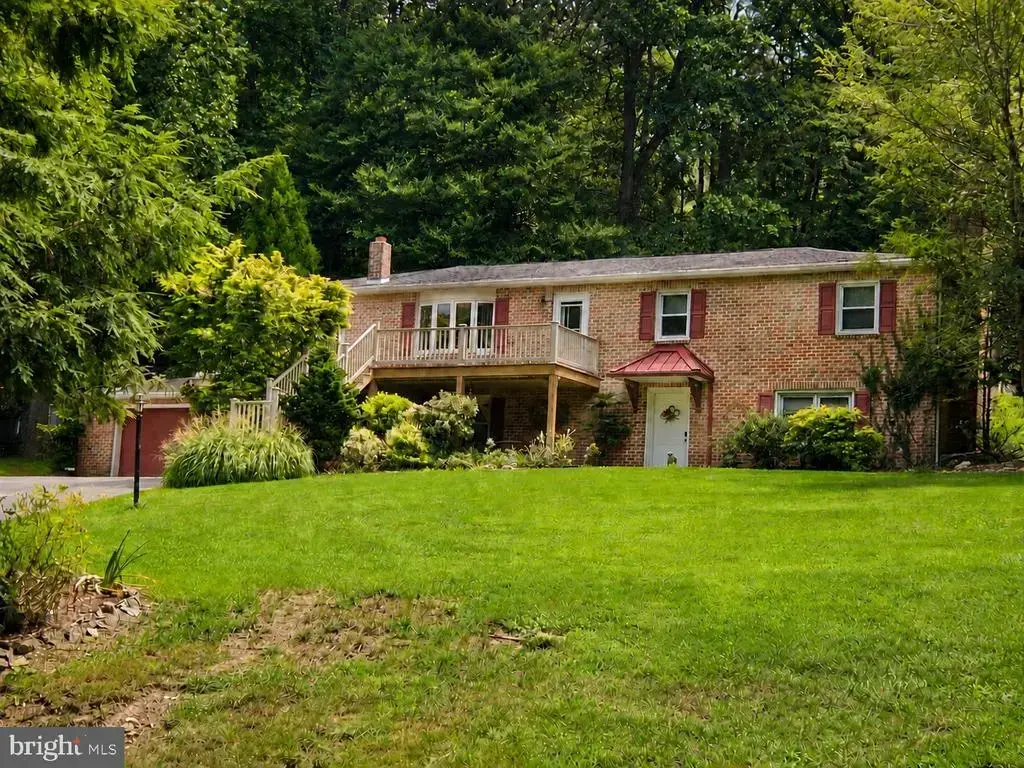 654 Woodlawn Dr, LEBANON