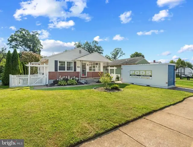 3314 Upton, Parkville