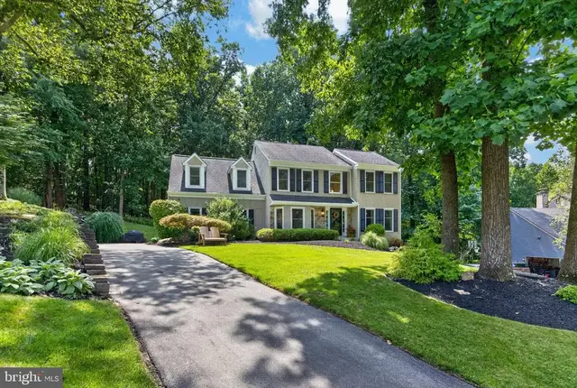 204 Buttonwood Dr, Downingtown