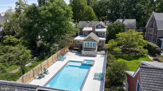 275 W Court St, Doylestown