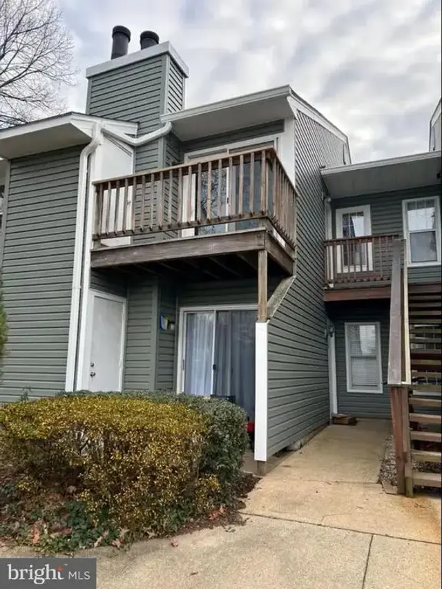 8611 Beekman Pl #a, Alexandria