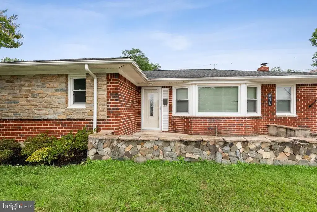 816 Providence Rd, TOWSON