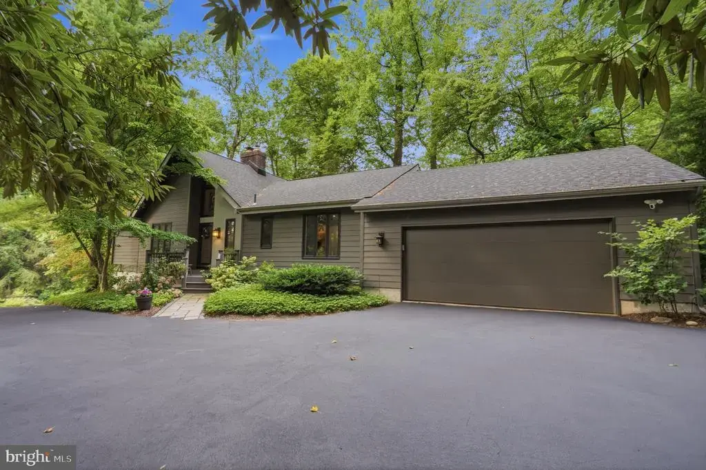 433 Homestead Rd, WAYNE