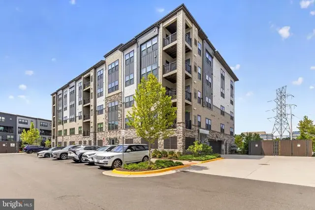12880 Mosaic Park Way #1-b, Herndon