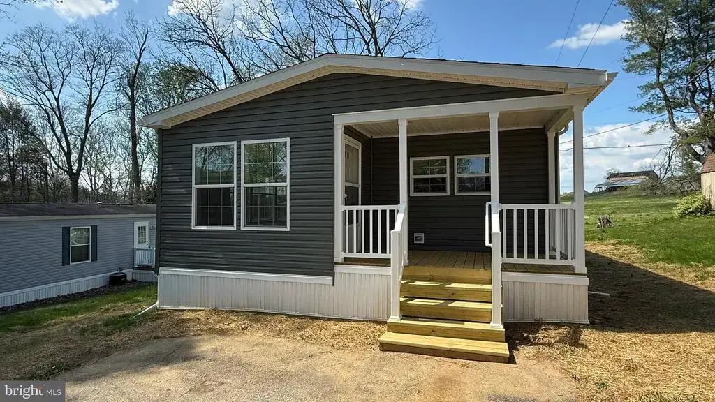 11 Dogwood Dr, CONESTOGA
