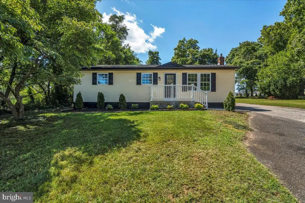 409 Mantua Blvd, MANTUA